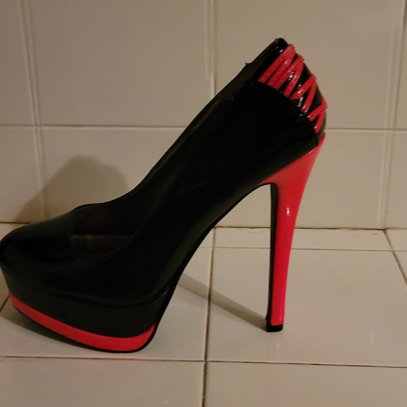 New Heels Charlotte Beautiful 💖 - Picture 3 of 11